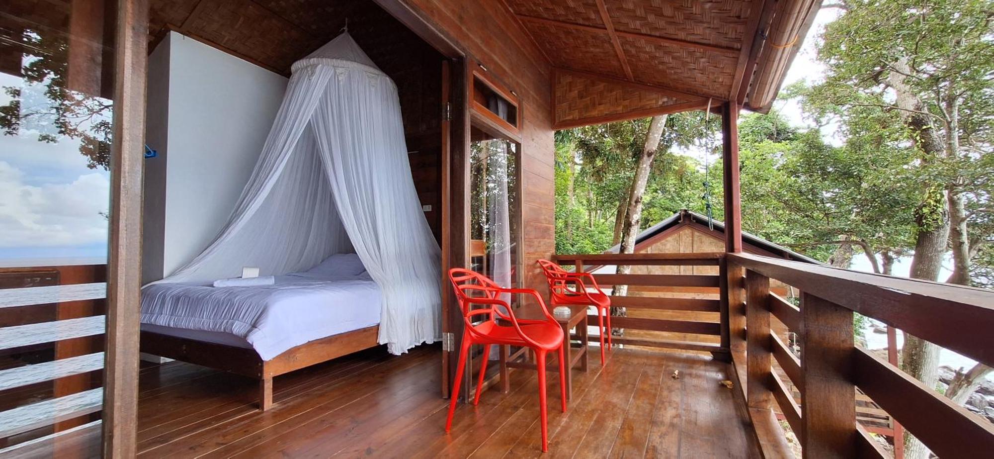 Treetop And Homestay