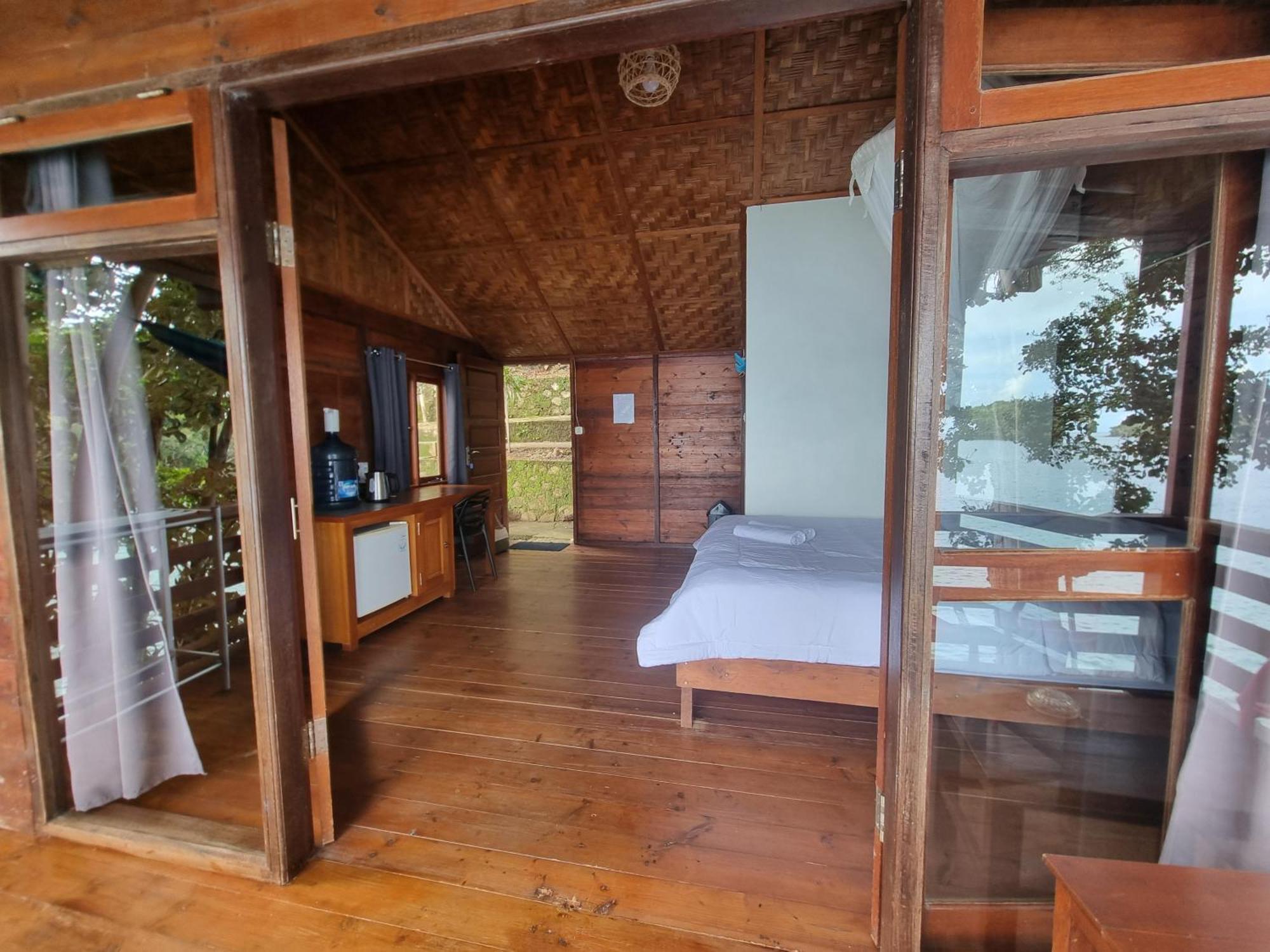 Treetop And Homestay *